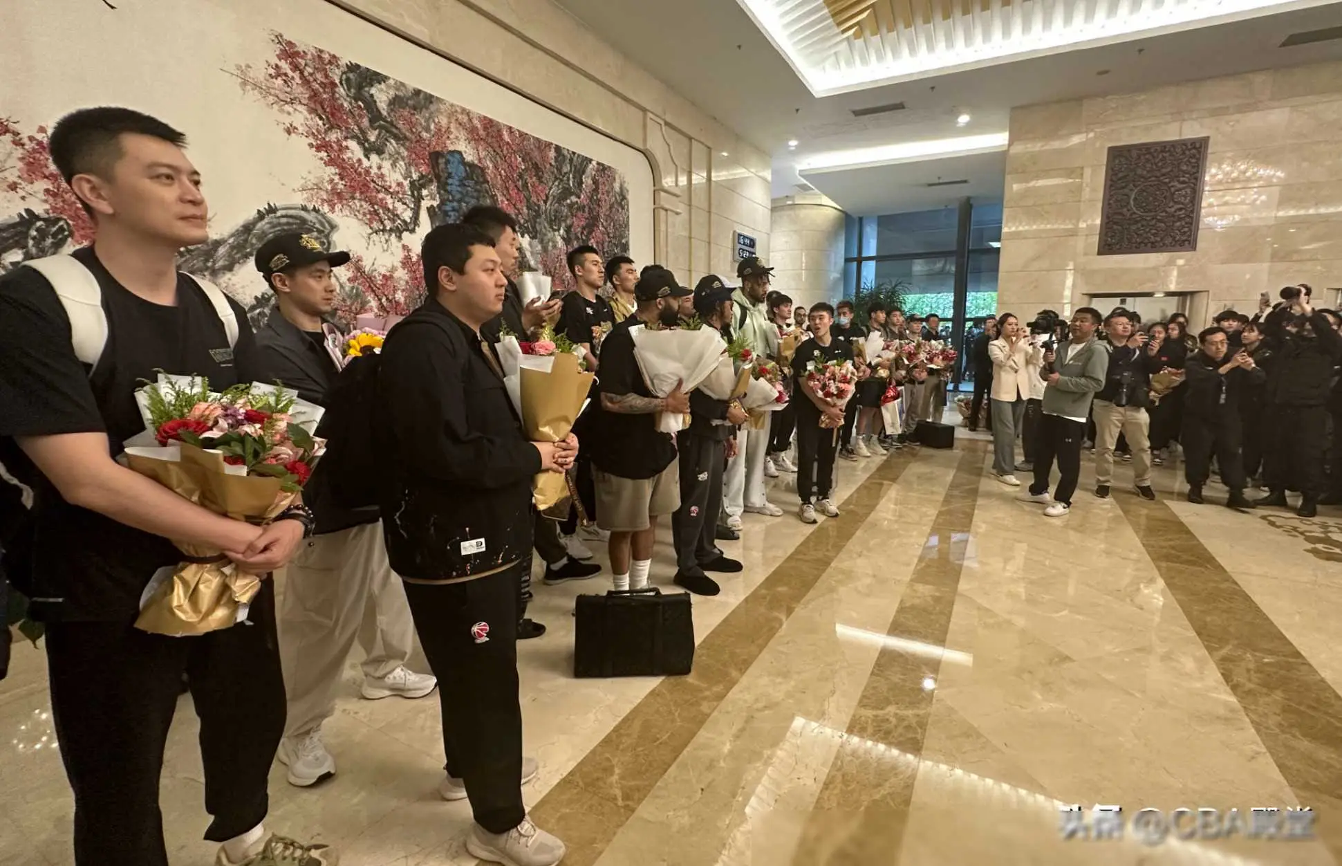 炫舞的称号怎么弄_炫舞有称号的衣服_炫舞称号虹